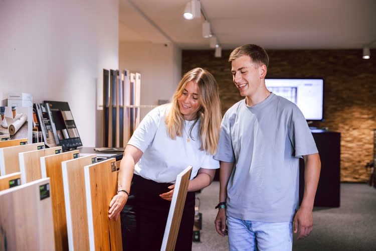 Thalhofer · Beratung in der Ausstellung